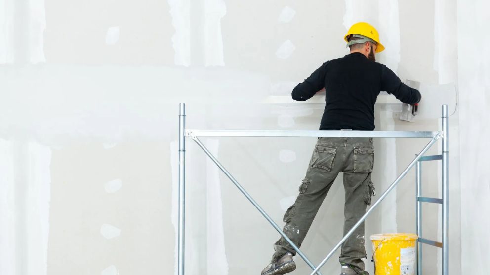 Drywall Contractors: Your Renovation BFFs
