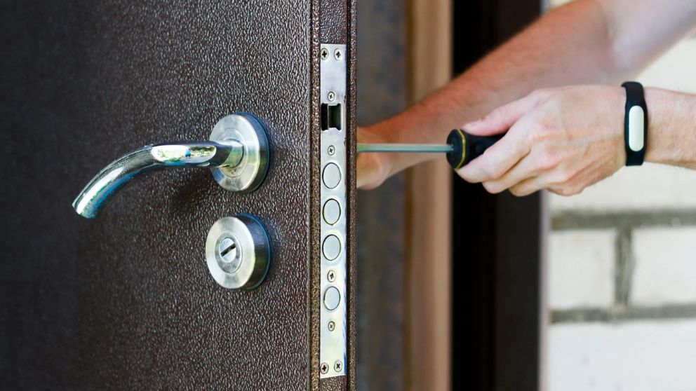 How A Handyman Fixes Squeaky Doors And Floorboards